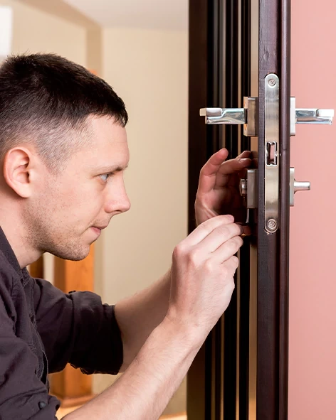 : Professional Locksmith For Commercial And Residential Locksmith Services in Cerritos, CA