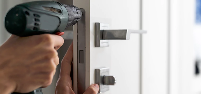 Locksmith For Lock Replacement Near Me in Cerritos, CA